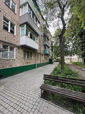 Александра Поля просп., 107В