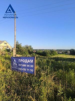 Волынская обл., Луцкий район, с. Змиенец, Центральная ул.