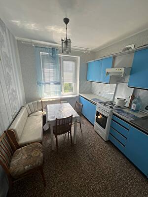 Романа Шухевича просп., 30