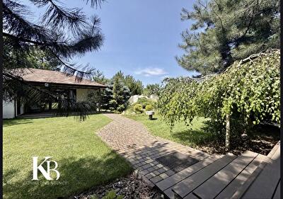 Дніпропетровська обл., Дніпровський район, с. Старі Кодаки
