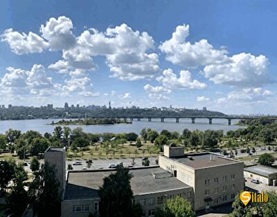 Днепровская наб., 11