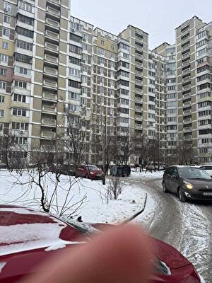 Киев, Марины Цветаевой ул., 10/87