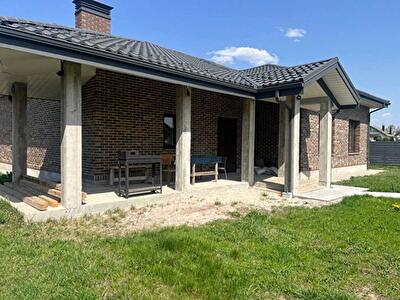 Киевская обл., Вышгородский район, с. Осещина, Фіалкова