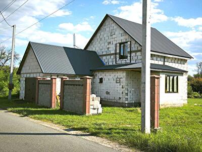Киевская обл., Макаровский район, пгт Макаров, Черешньових