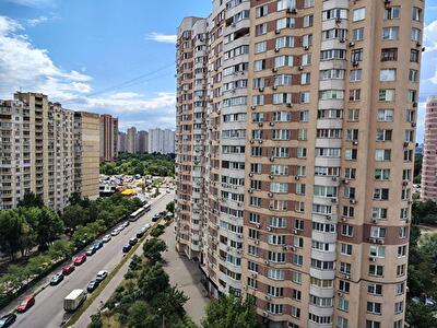Киев, Елены Пчилки ул., 4