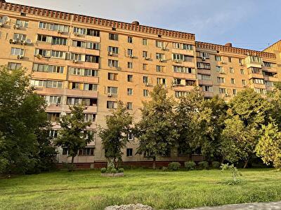 Київ, Харківське шосе, 55