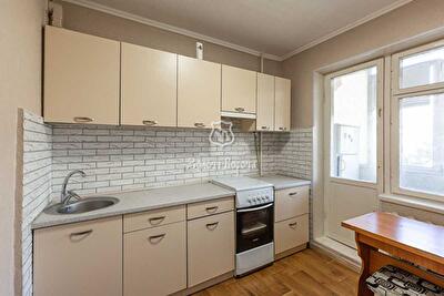 Киев, Героев Днепра ул., 61