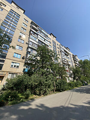 Київ, Кубанської України вул., 23/26