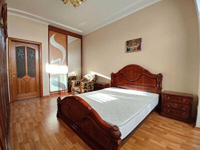 Йорданська вул., 9К