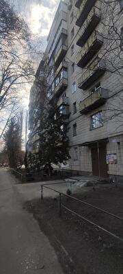 Академіка Доброхотова вул., 3