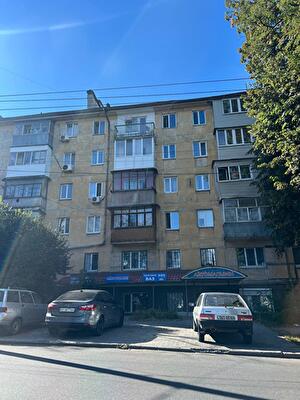 Черновола бул.