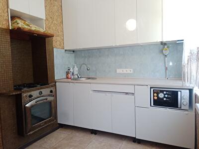 Київ, Симиренка вул., 5
