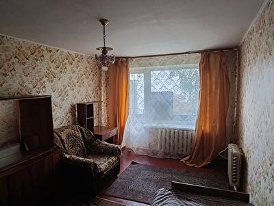 Чернігів, Дмитра Самоквасова вул., 9