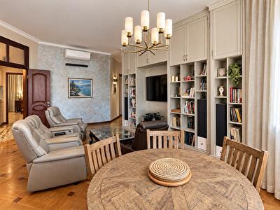 Киев, Пирогова ул., 6А