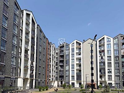 Київська обл., Броварський район, м. Бровари, Героїв Крут вул., 18