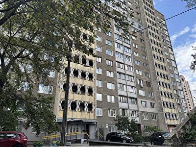 Київ, Вадима Гетьмана вул., 40
