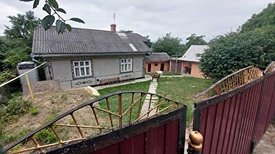 Черновицкая обл., Кицманский район, с. Суховерхов, про.Лісовий, 15