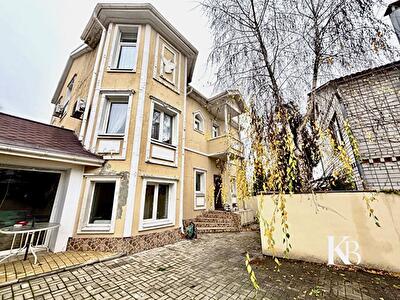 Гагарина просп.