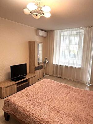 Киев, Митрополита Андрея Шептицкого ул., 7