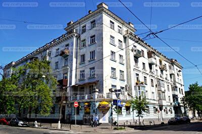 Братская ул., 10