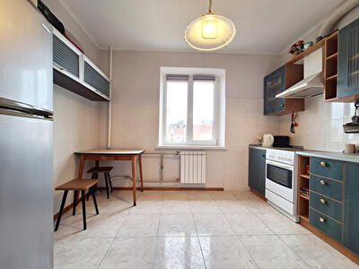 Киев, Николая Бажана просп., 34